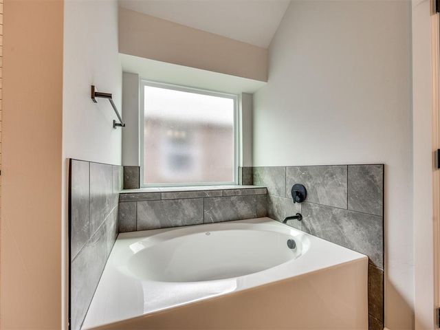 14105 Giverny Avenue, Yukon, OK 73099