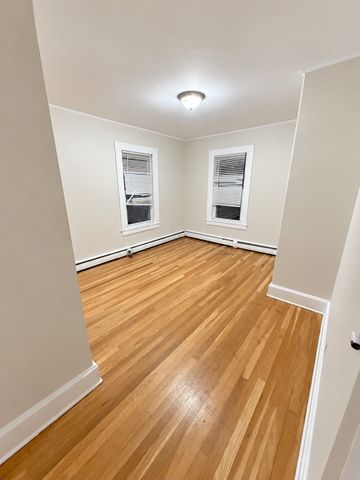 94 Midland Street 2, Lowell, MA 01851