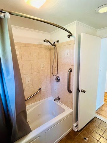 486 Highview Ave, Somerset, MA 02726