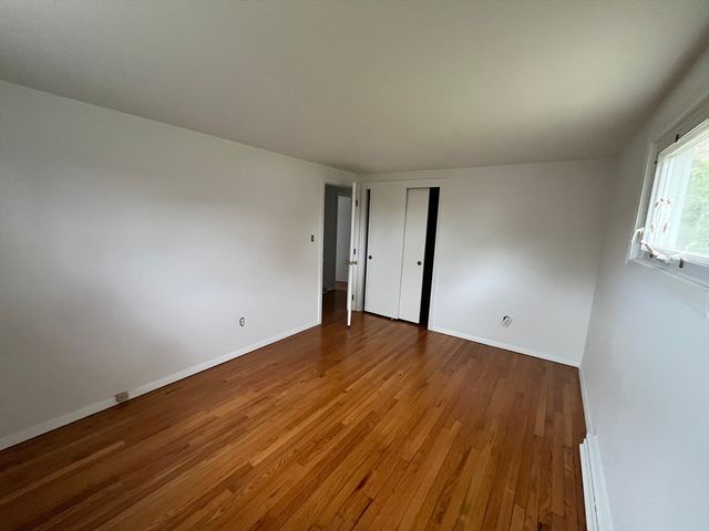 486 Highview Ave, Somerset, MA 02726