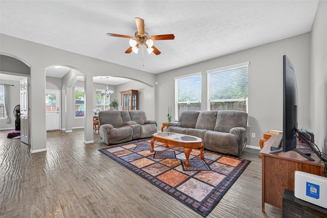 23635 Plantation Pines Lane, Tomball, TX 77375