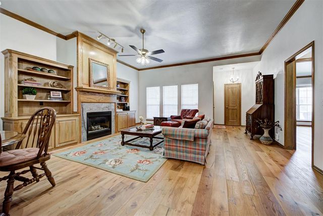 2416 Glenrock, Edmond, OK 73012