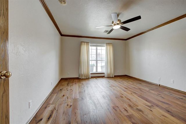 2416 Glenrock, Edmond, OK 73012