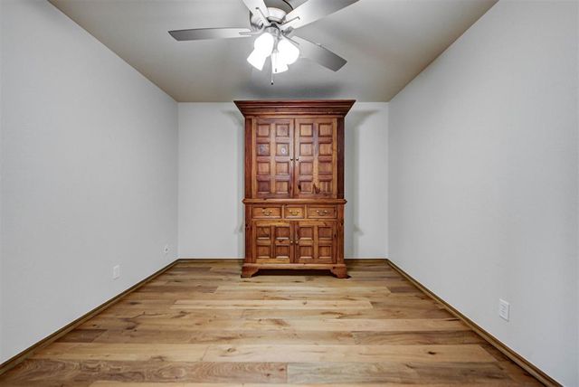 2416 Glenrock, Edmond, OK 73012