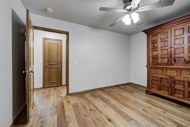 2416 Glenrock, Edmond, OK 73012