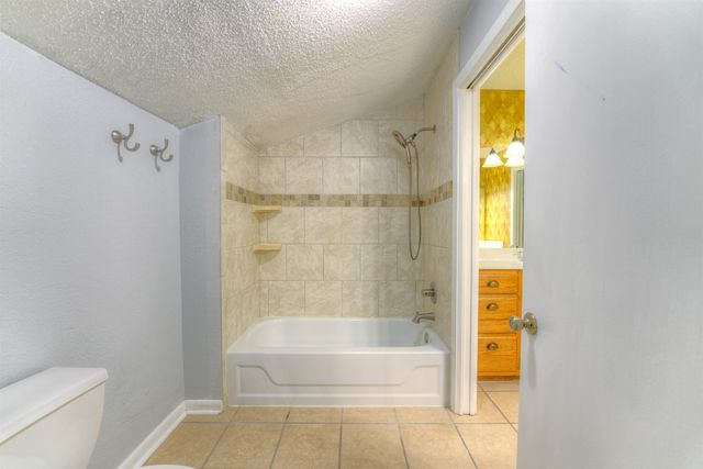 4756 Eagle Crest Dr Unit 4102, Memphis, TN 38117