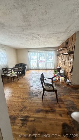 2735 S Joplin Avenue, Tulsa, OK 74114