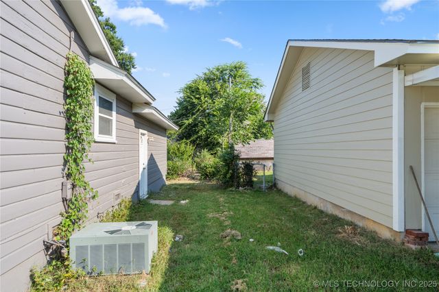 2735 S Joplin Avenue, Tulsa, OK 74114