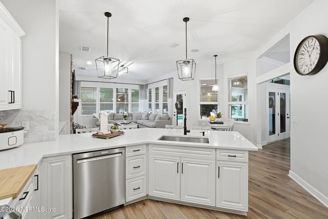 3841 BIGGIN CHURCH Road W, Jacksonville, FL 32224