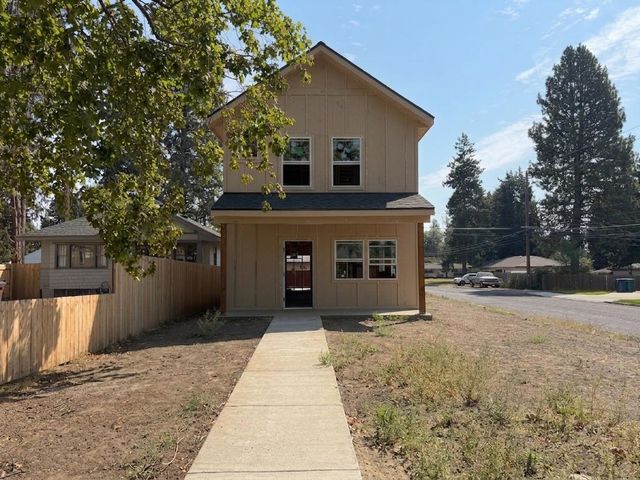 6100 N Stevens St, Spokane, WA 99205