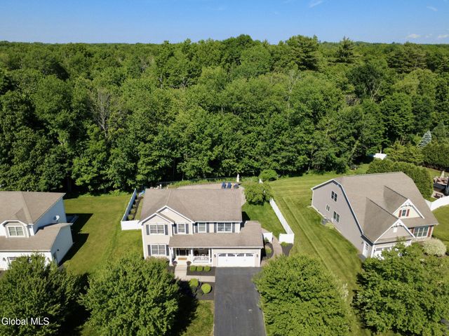56 Chatsworth Way, Clifton Park, NY 12065