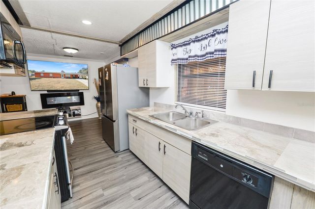 955 E TEE CIRCLE, Bartow, FL 33830