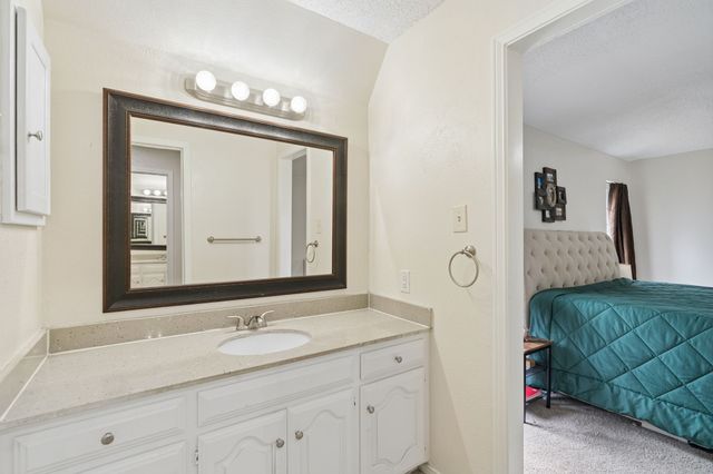 1949 Chesham Drive, Carrollton, TX 75007