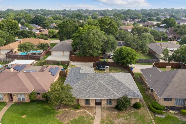 1949 Chesham Drive, Carrollton, TX 75007