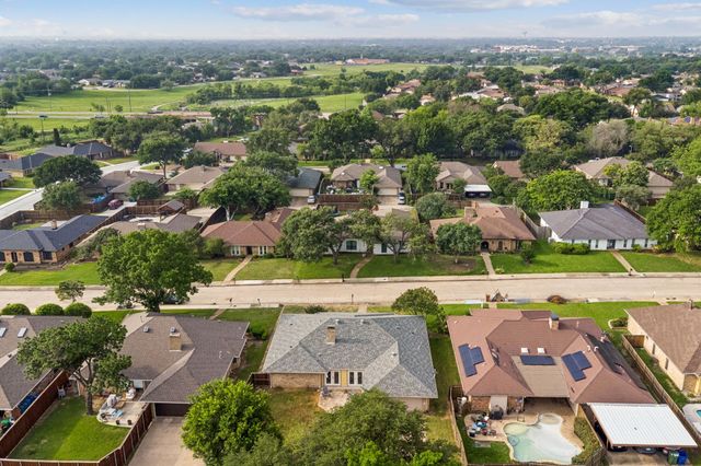 1949 Chesham Drive, Carrollton, TX 75007