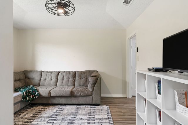 1949 Chesham Drive, Carrollton, TX 75007