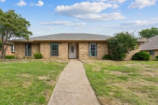 1949 Chesham Drive, Carrollton, TX 75007
