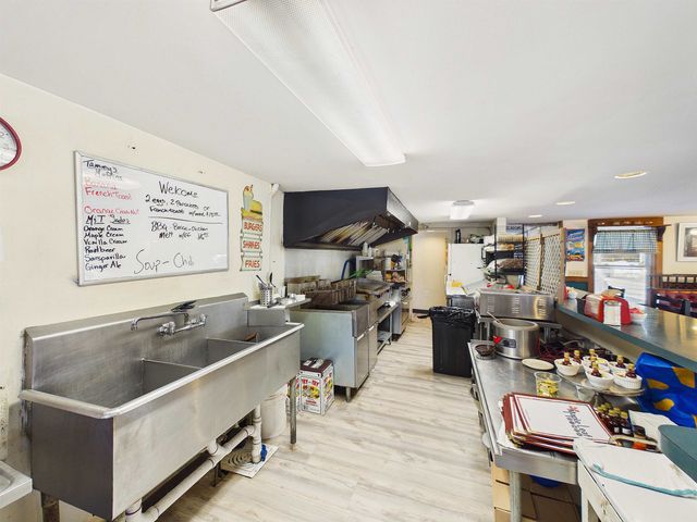 2170 North Main Street, Londonderry, VT 05148