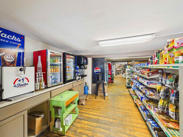 2170 North Main Street, Londonderry, VT 05148
