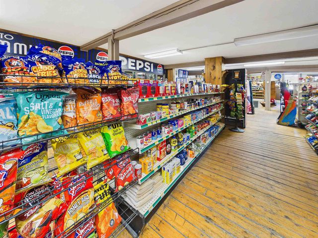 2170 North Main Street, Londonderry, VT 05148