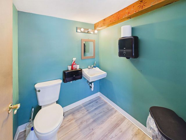 2170 North Main Street, Londonderry, VT 05148