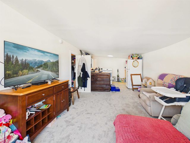 2170 North Main Street, Londonderry, VT 05148