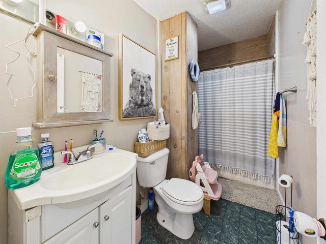2170 North Main Street, Londonderry, VT 05148