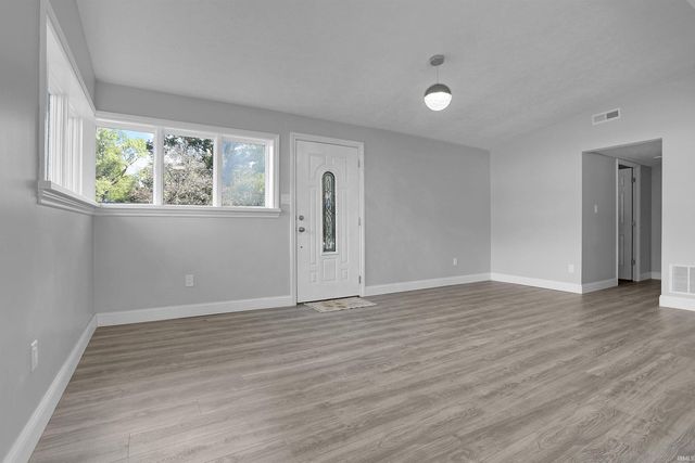 5833 Lenbeck Road, Newburgh, IN 47630