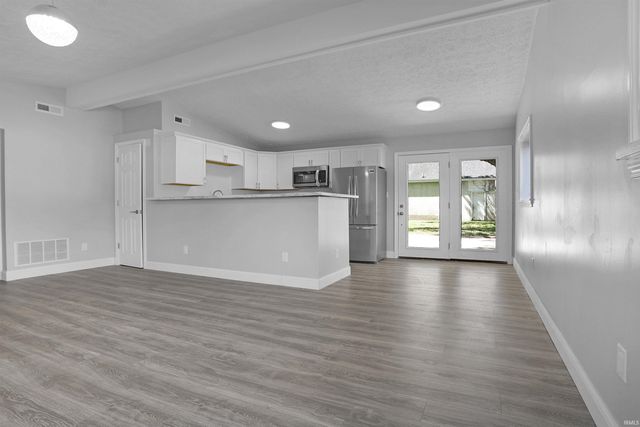 5833 Lenbeck Road, Newburgh, IN 47630