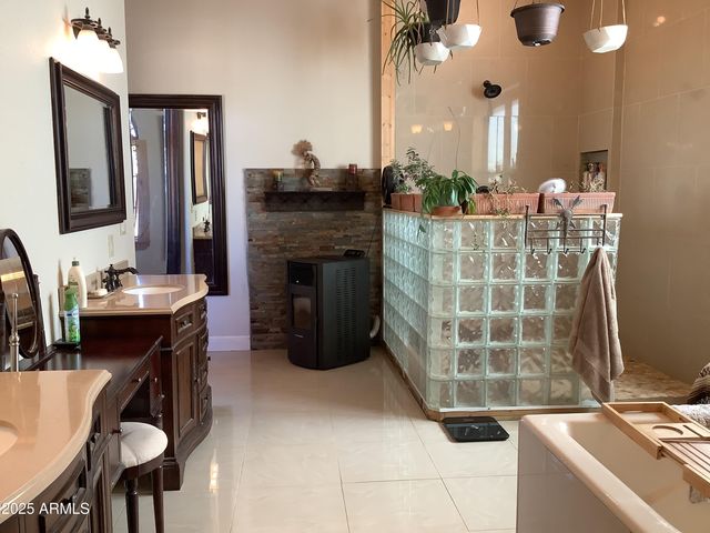 25365 W FRESNAL WASH Way, Willcox, AZ 85643