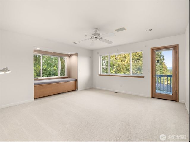 19749 53rd Avenue NE, Lake Forest Park, WA 98155