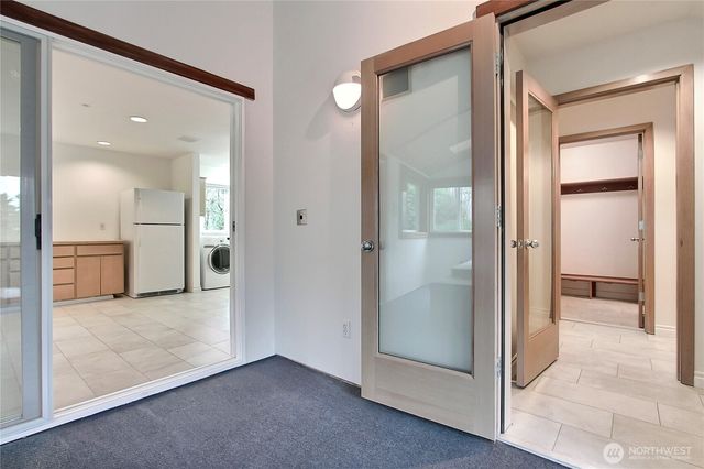 19749 53rd Avenue NE, Lake Forest Park, WA 98155