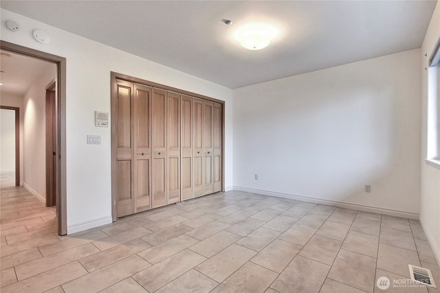 19749 53rd Avenue NE, Lake Forest Park, WA 98155