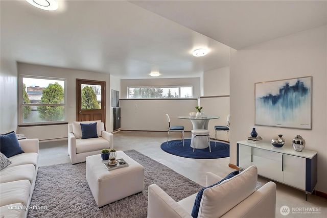 19749 53rd Avenue NE, Lake Forest Park, WA 98155