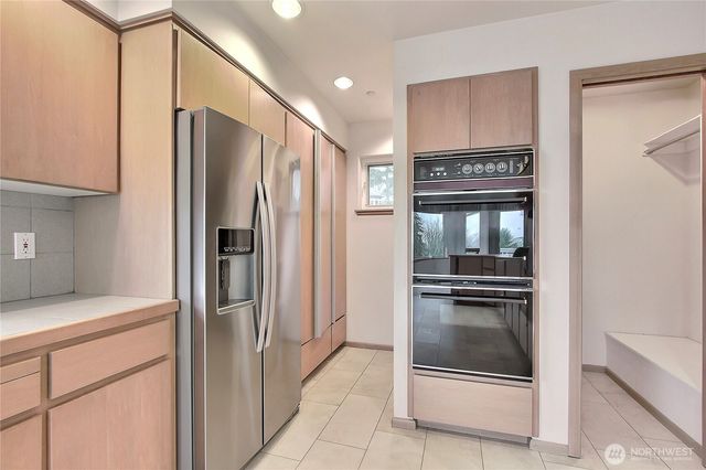 19749 53rd Avenue NE, Lake Forest Park, WA 98155