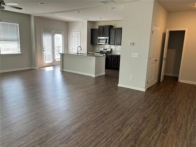 128 Briarwood Drive E, Dawsonville, GA 30534