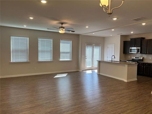 128 Briarwood Drive E, Dawsonville, GA 30534