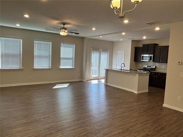 128 Briarwood Drive E, Dawsonville, GA 30534