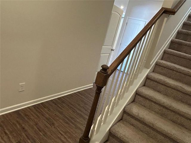 128 Briarwood Drive E, Dawsonville, GA 30534