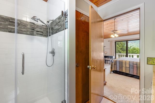 38 Bee Tree Lane, Mars Hill, NC 28754