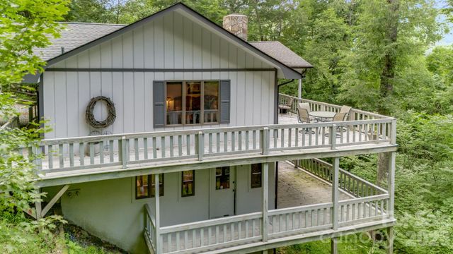 38 Bee Tree Lane, Mars Hill, NC 28754