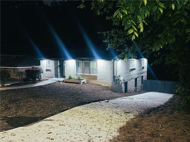 921 Hall Street, Atlanta, GA 30318