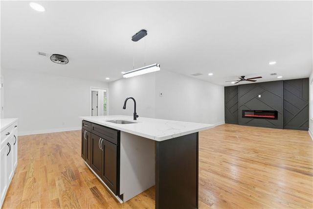 921 Hall Street, Atlanta, GA 30318