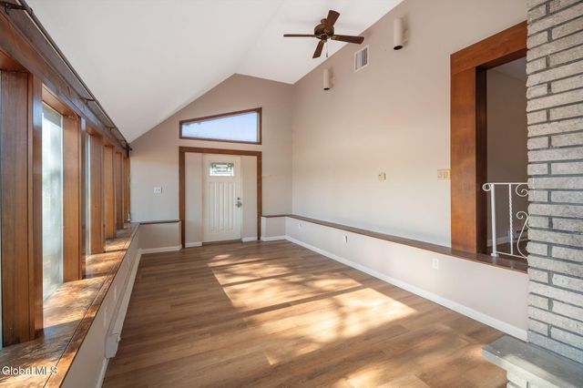 337 N Ballston Road, Glenville, NY 12302