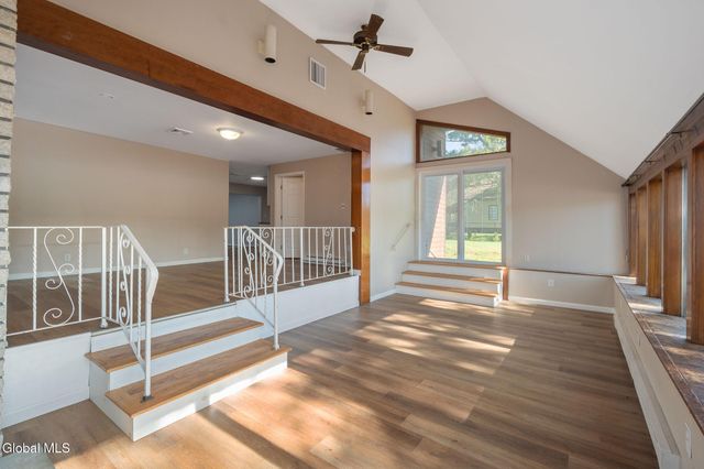 337 N Ballston Road, Glenville, NY 12302