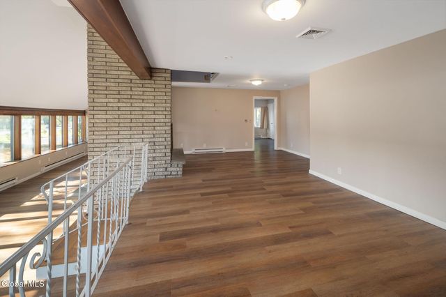 337 N Ballston Road, Glenville, NY 12302