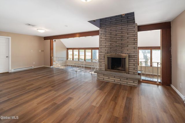 337 N Ballston Road, Glenville, NY 12302