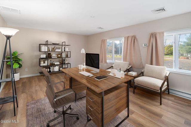 337 N Ballston Road, Glenville, NY 12302