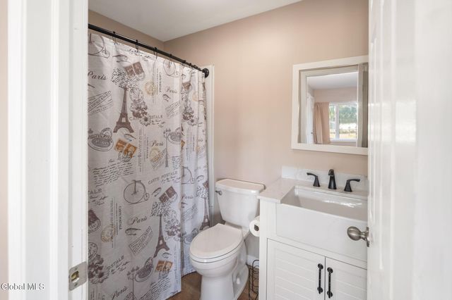 337 N Ballston Road, Glenville, NY 12302