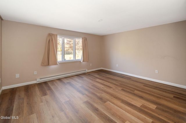 337 N Ballston Road, Glenville, NY 12302